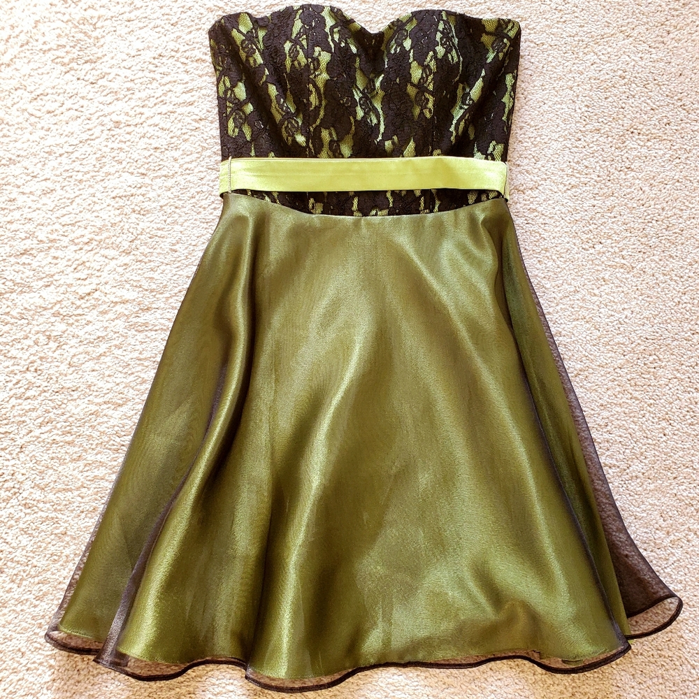 Green Laced & Sheer Strapless Midi Dress
